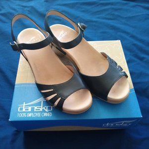 Dansko Marlow Black Leather Sandals Women Size 10